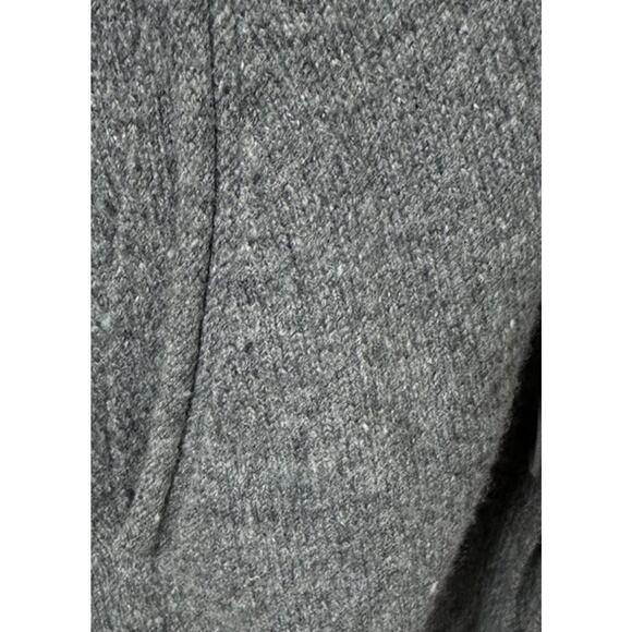 ANNE TAYLOR LOFT Women’s Gray V-Neck Button-Down Sweater Cardigan Wool Blend XS - Picture 2 of 7